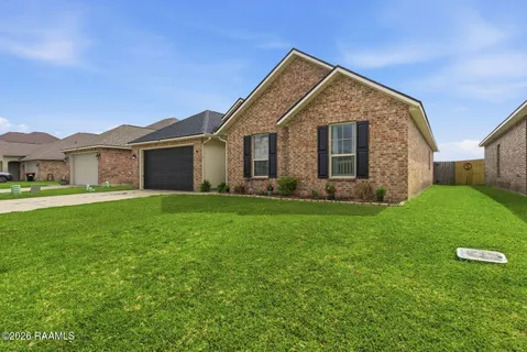 $245,000 | 108 Agrarian Avenue, Rayne, LA 70578