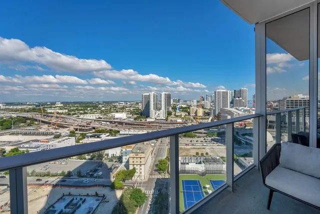 a picture of city view