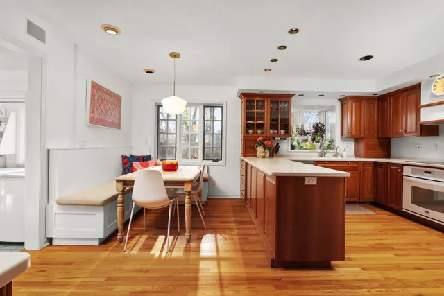 $579,900 | 1914 Eastwood Avenue, Janesville, WI 53545