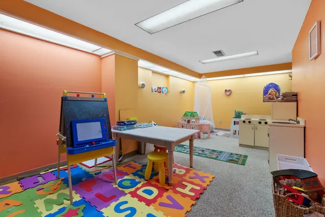 $579,900 | 1914 Eastwood Avenue, Janesville, WI 53545