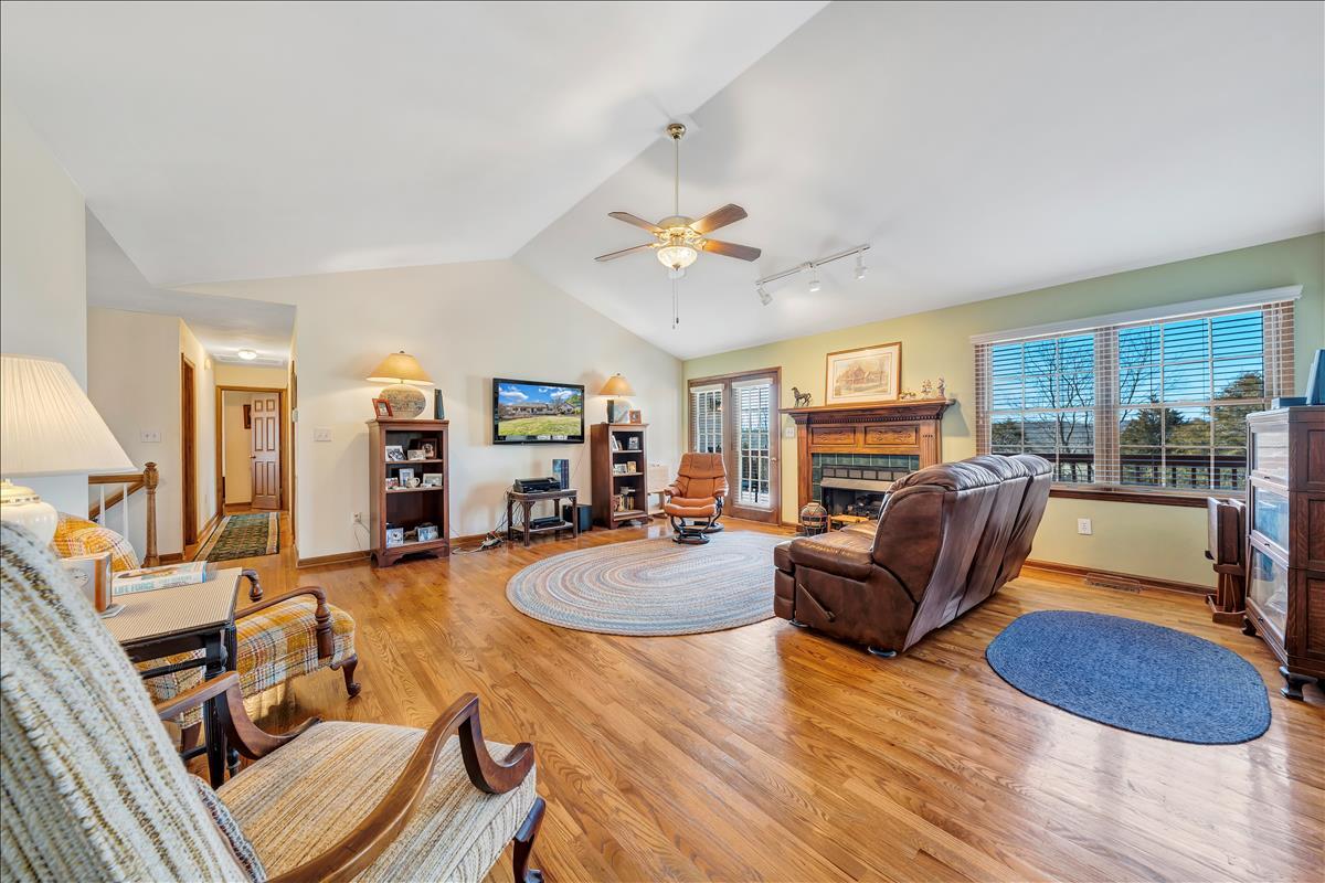 195 Wheatland Road Buchanan, VA 24066 - Photo 8 of 38 MIB05576