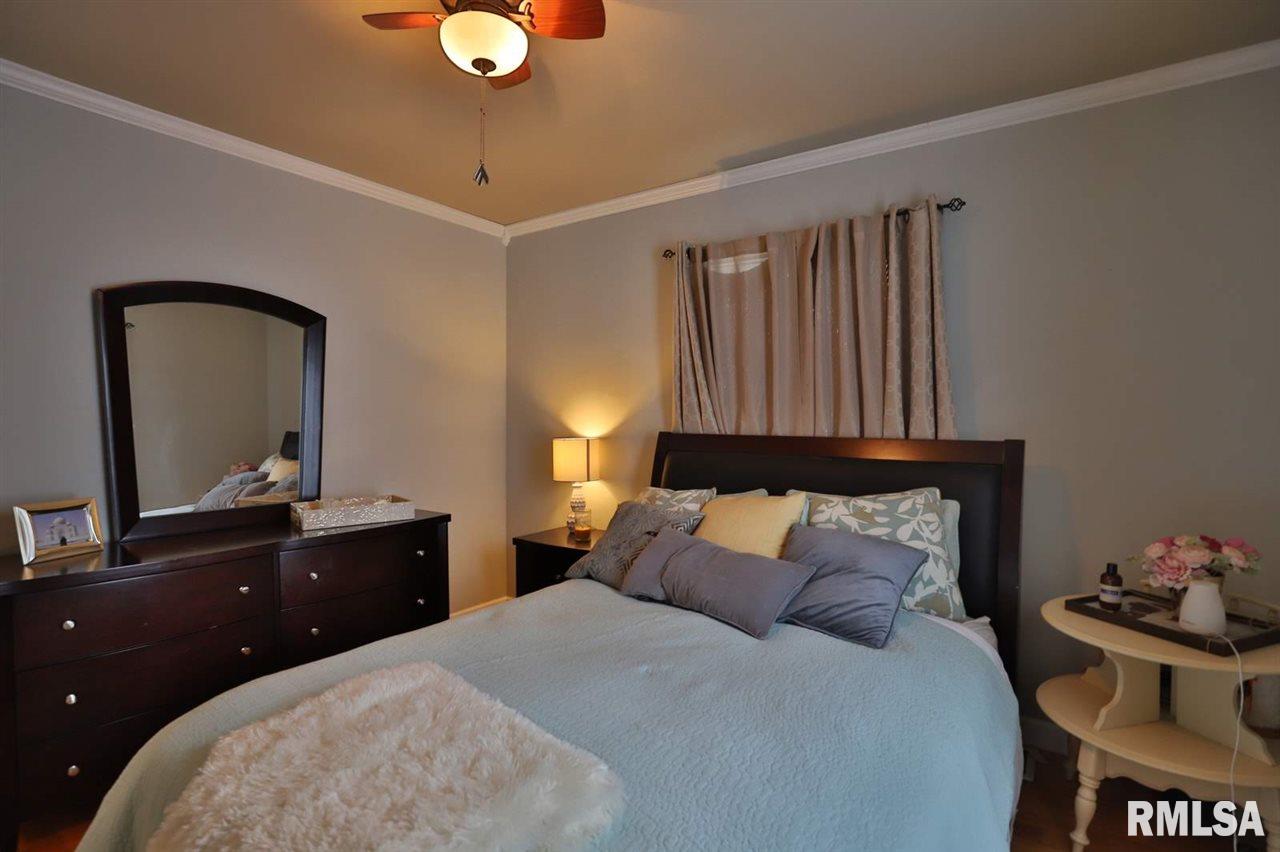 111 West Stonegate Road Peoria, IL 61614 - Photo 17 of 36 Gallery Image 17