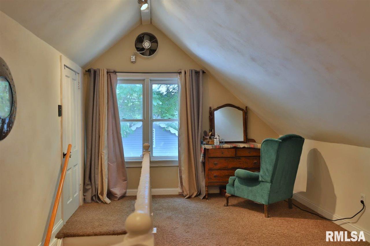 111 West Stonegate Road Peoria, IL 61614 - Photo 24 of 36 Gallery Image 24