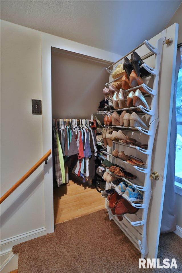 111 West Stonegate Road Peoria, IL 61614 - Photo 25 of 36 Gallery Image 25