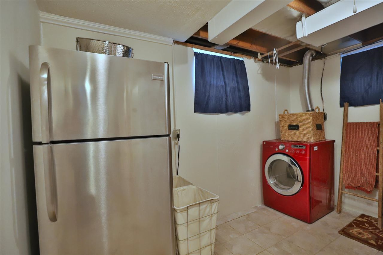 111 West Stonegate Road Peoria, IL 61614 - Photo 32 of 36 Gallery Image 32