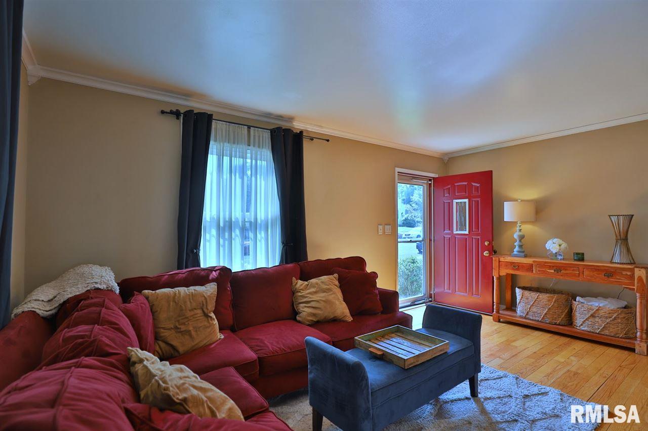 111 West Stonegate Road Peoria, IL 61614 - Photo 8 of 36 Gallery Image 8