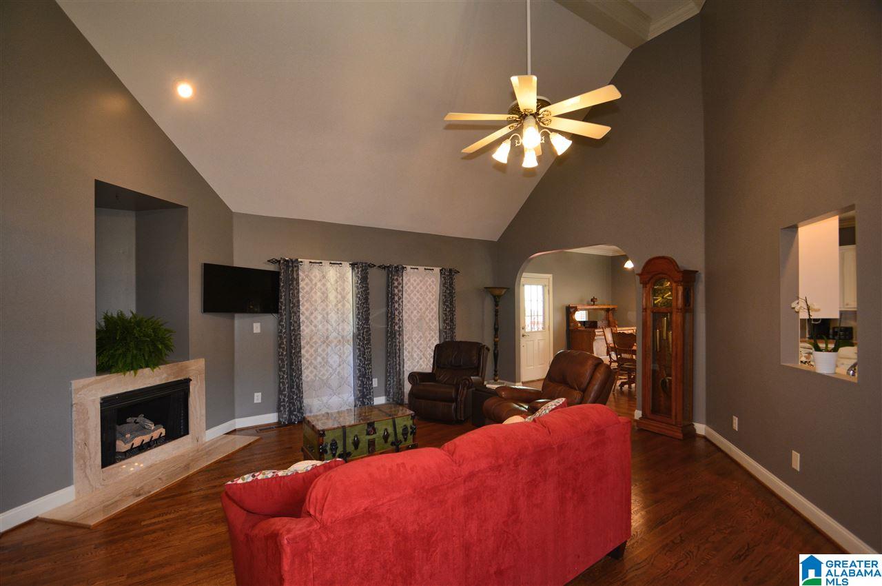 613 Meadow Ridge Drive Birmingham, AL 35242 - Photo 16 of 40