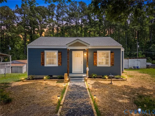$149,900 | 206 Gravatt Avenue, Blackstone, VA 23824