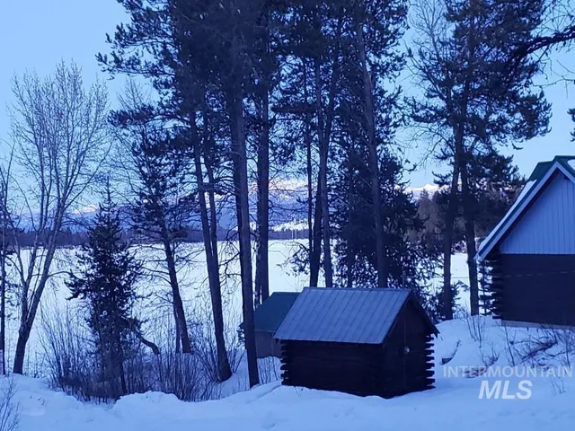 $925,000 | 136 Paradise Lane, Donnelly, ID 83615