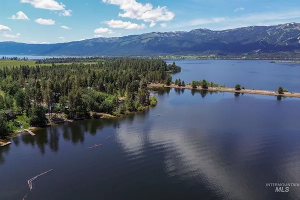 $925,000 | 136 Paradise Lane, Donnelly, ID 83615