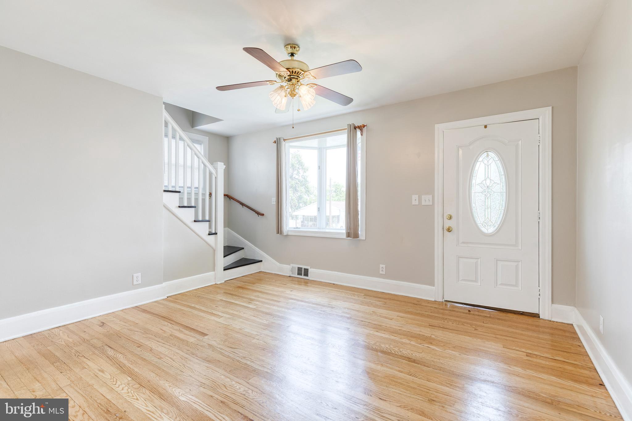 113 West Hilltop Road Baltimore, MD 21225 - Photo 7 of 45