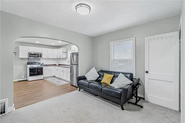 $99,900 | 209 South Folger Street, Carrollton, MO 64633