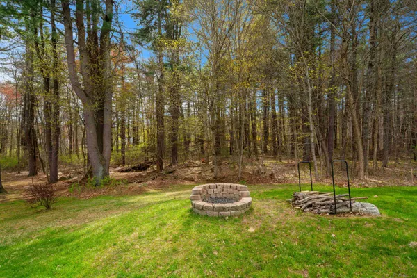 $375,000 | 151 Rockingham Road, Unit A, Derry, NH 03038