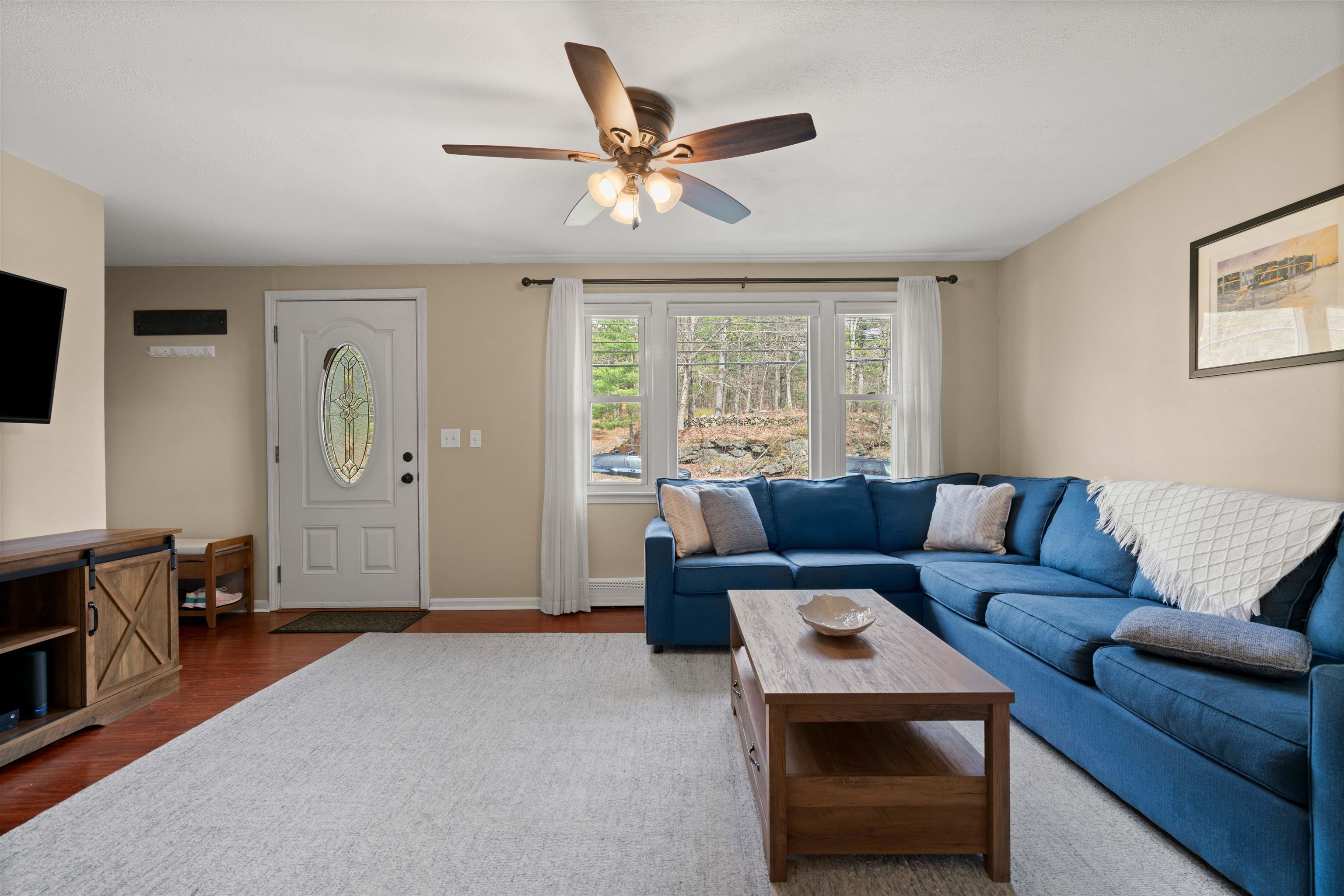 151 Rockingham Road, Unit A Derry, NH 03038 - Photo 4 of 33
