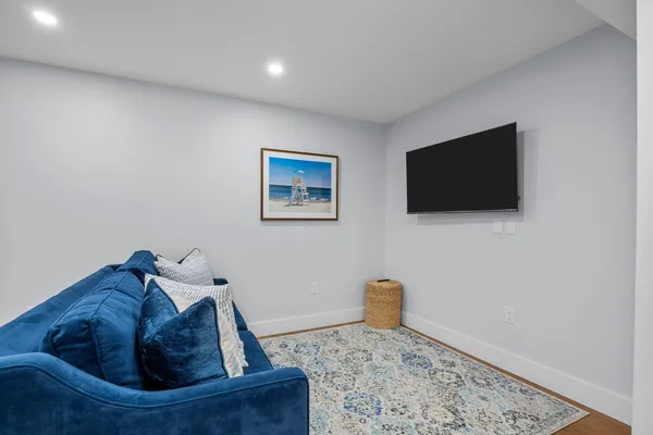 $1,095,000 | 16 2nd Avenue, Unit 4, Osterville, MA 02655