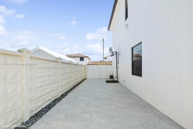 $1,550,000 | 13331 Southwest 41st Street, Miami, FL 33175