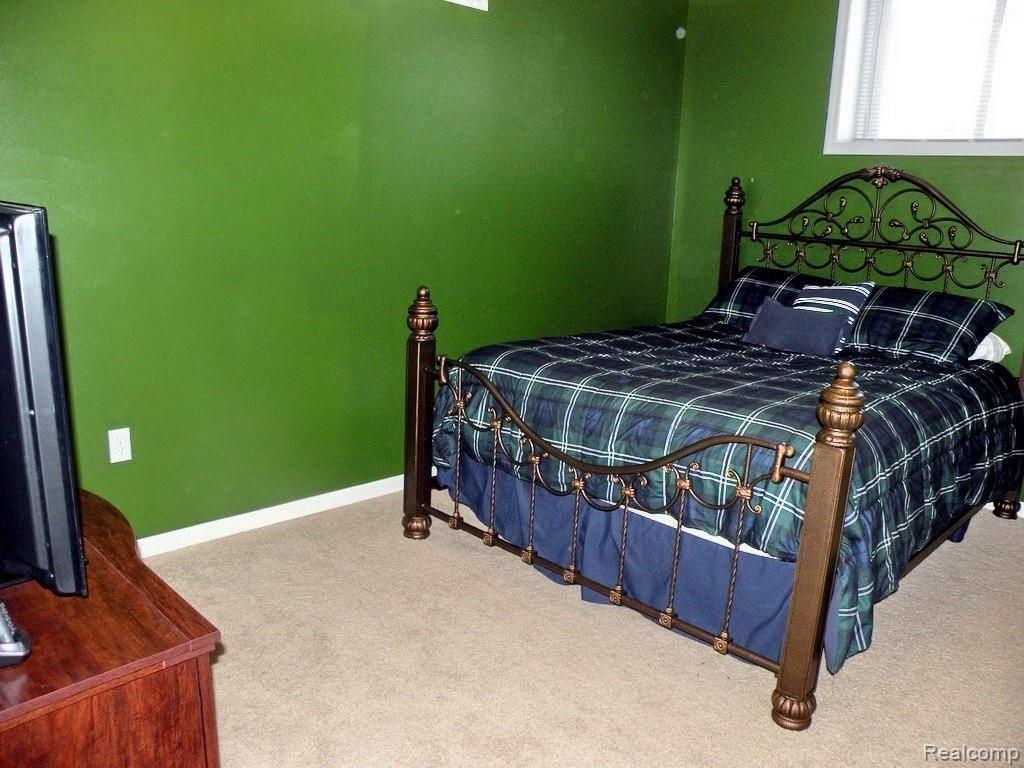 3713 Inverness Drive Rochester, MI 48306 - Photo 19 of 25 Lower Level Bedroom 5
