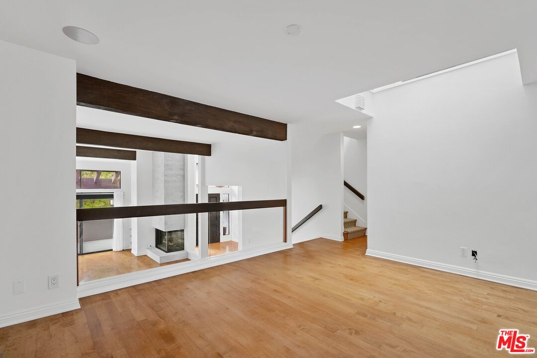 1569 Michael Lane Pacific Palisades, CA 90272 - Photo 10 of 31 a view of entryway