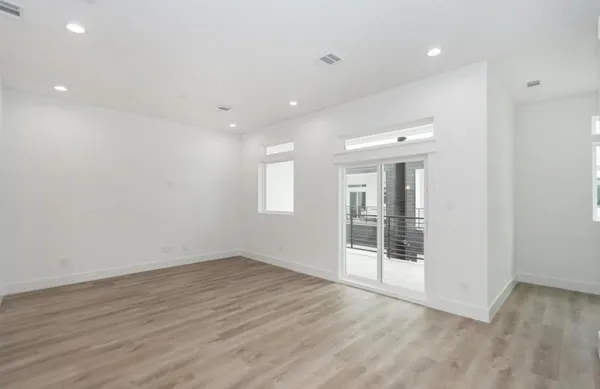 $2,800 | 505 Schweikhardt Street, Houston, TX 77020