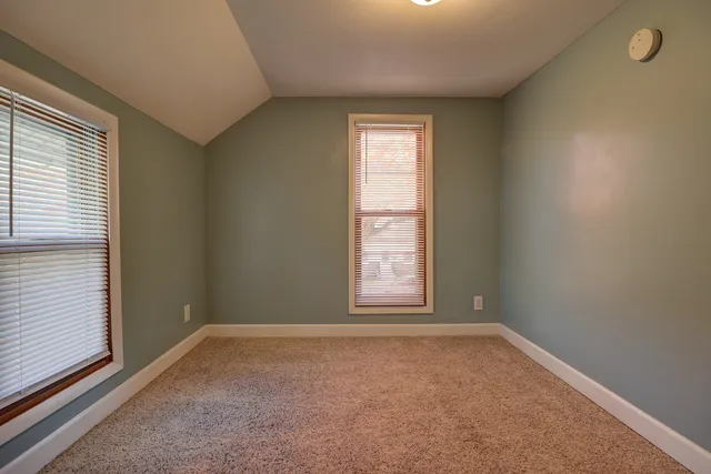 $130,000 | 1305 3rd Avenue, Sterling, IL 61081