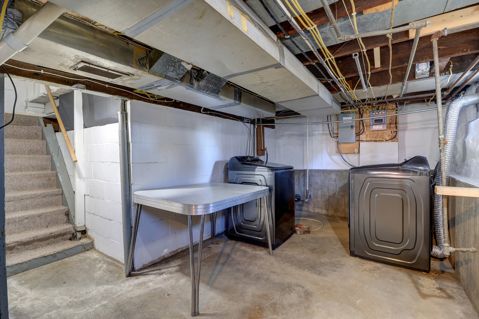 1305 3rd Avenue Sterling, IL 61081 - Photo 17 of 29 a utility room with dryer and washer