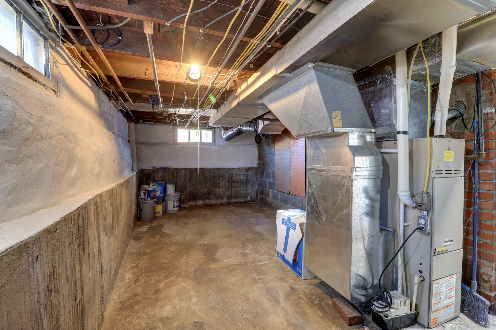 1305 3rd Avenue Sterling, IL 61081 - Photo 18 of 29 a view of entryway