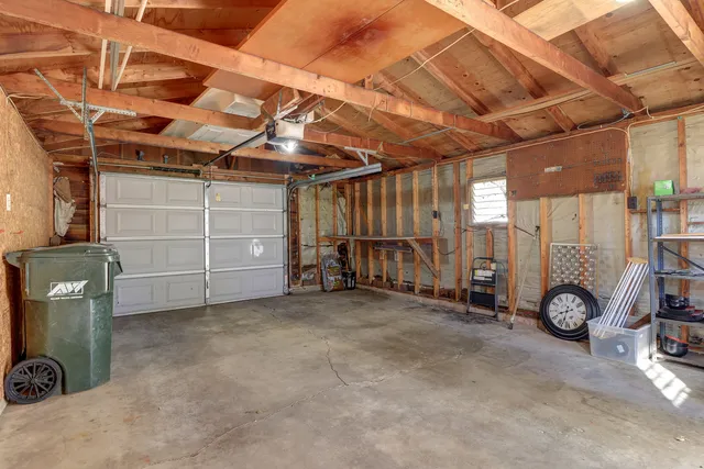 $130,000 | 1305 3rd Avenue, Sterling, IL 61081