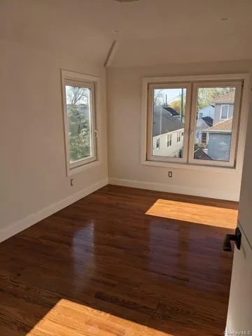 $899,000 | 102-31 164th Avenue | Howard Beach