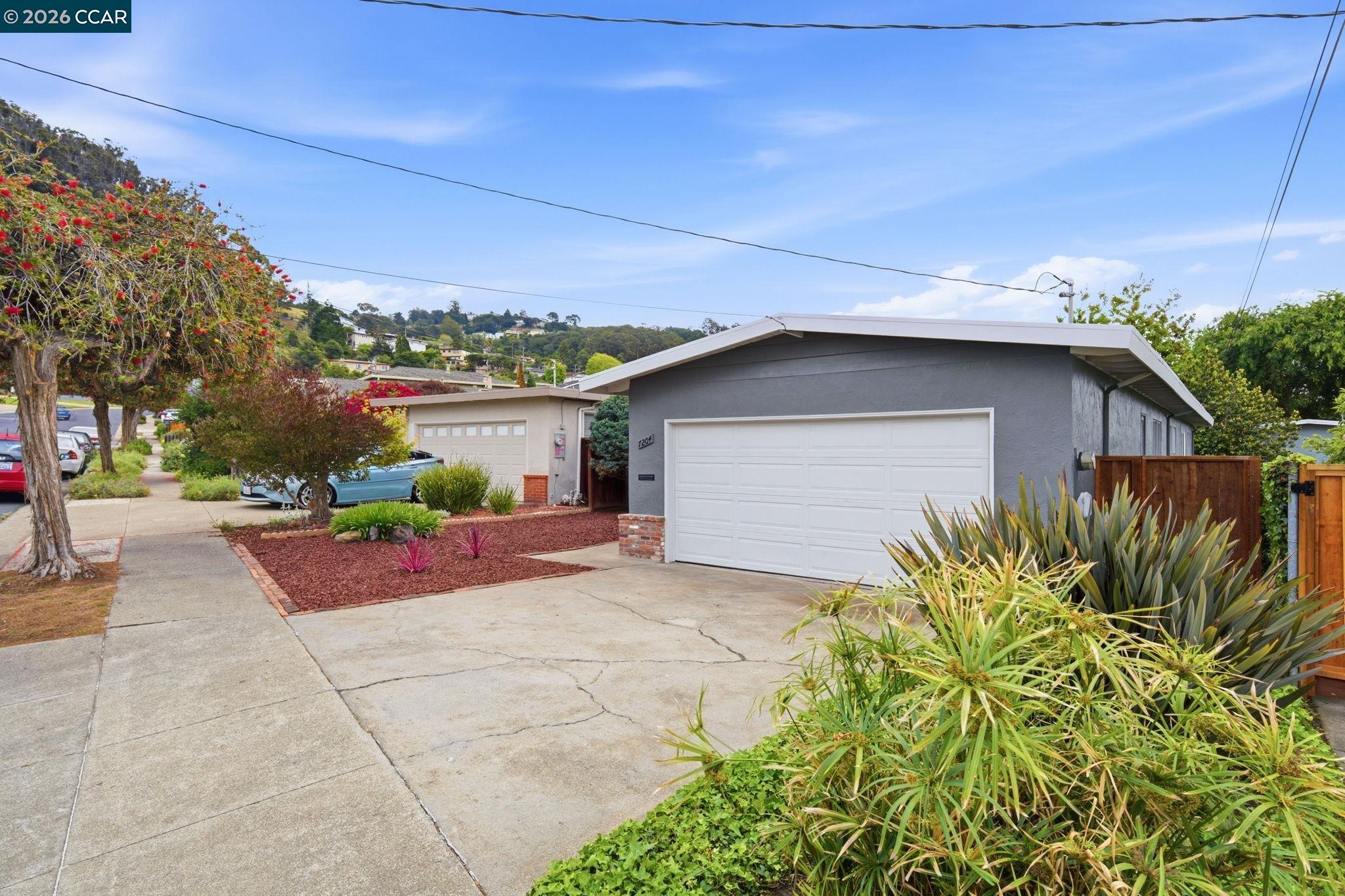 7204 Blake Street El Cerrito, CA 94530 - Photo 4 of 61