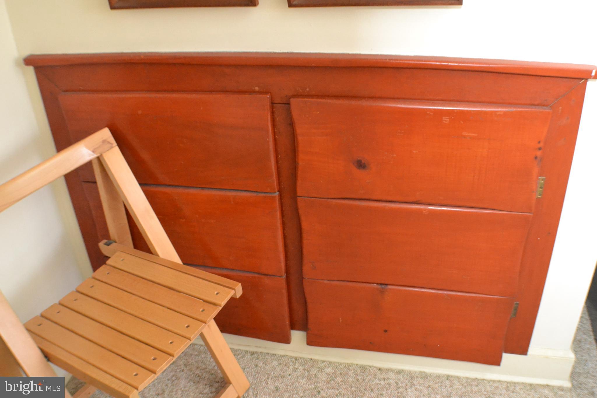 24 Green Ridge Road Yardley, PA 19067 - Photo 21 of 36 Built in Drawers Second Bedroom