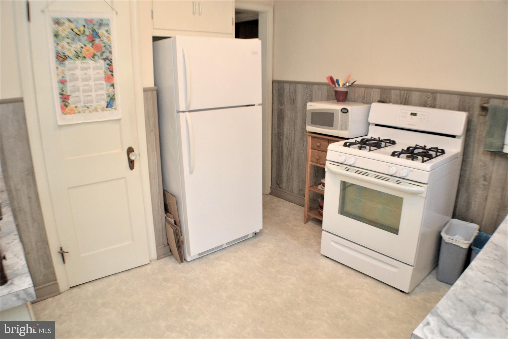 24 Green Ridge Road Yardley, PA 19067 - Photo 10 of 36 Kitchen