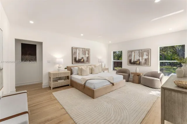 $3,500,000 | 6650 Southwest 127th Street, Pinecrest, FL 33156