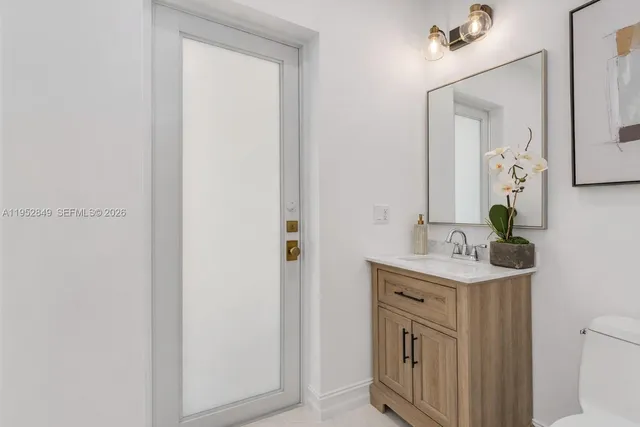 $3,500,000 | 6650 Southwest 127th Street, Pinecrest, FL 33156