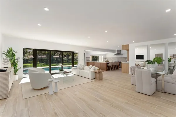 $3,500,000 | 6650 Southwest 127th Street, Pinecrest, FL 33156