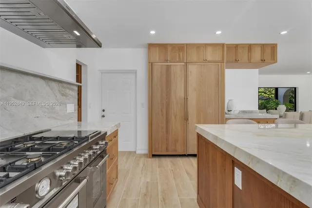 $3,500,000 | 6650 Southwest 127th Street, Pinecrest, FL 33156