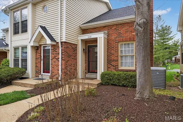 $255,000 | 1038 Brooksgate Manor Drive, Kirkwood, MO 63122