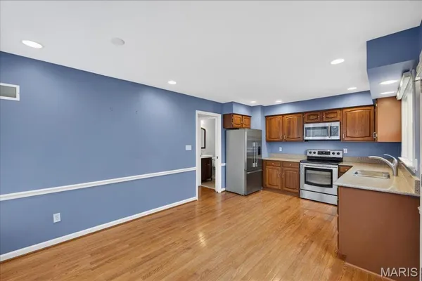 $255,000 | 1038 Brooksgate Manor Drive, Kirkwood, MO 63122