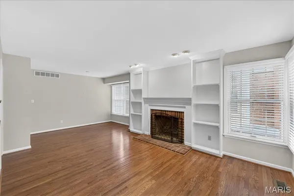 $255,000 | 1038 Brooksgate Manor Drive, Kirkwood, MO 63122