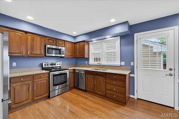 $255,000 | 1038 Brooksgate Manor Drive, Kirkwood, MO 63122