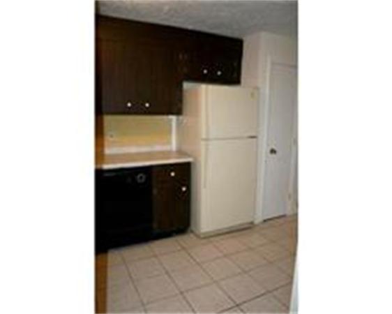 318 Codman Hill Road, Unit 34E Boxborough, MA 01719 - Photo 7 of 14 a picture of a room