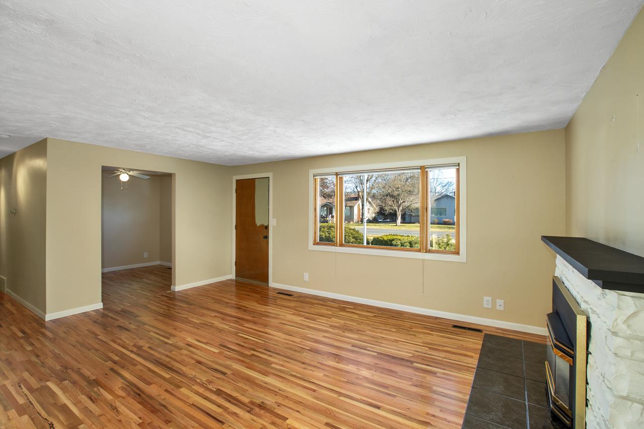 3903 North Farr Road Spokane, WA 99206 - Photo 4 of 20