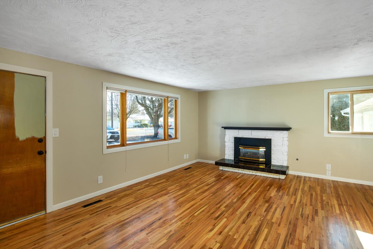 3903 North Farr Road Spokane, WA 99206 - Photo 5 of 20