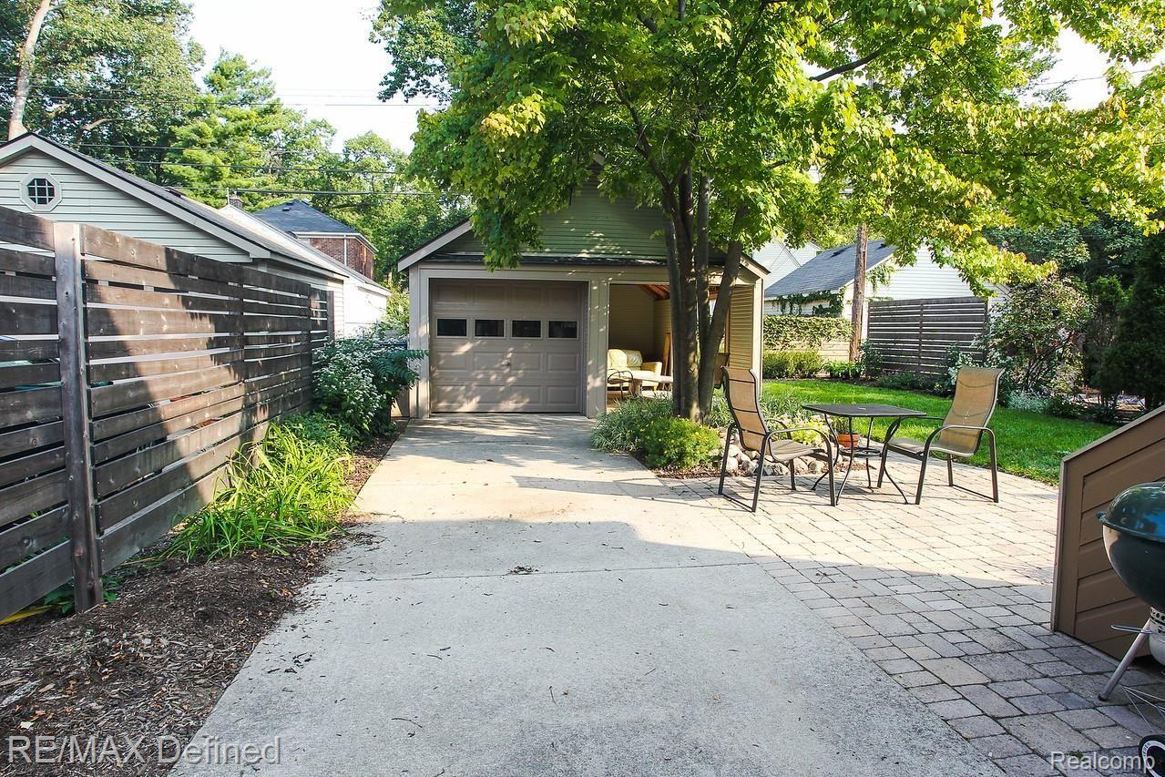59 Amherst Road Pleasant Ridge, MI 48069 - Photo 36 of 45 i-ZVGWcdK-X2.jpg