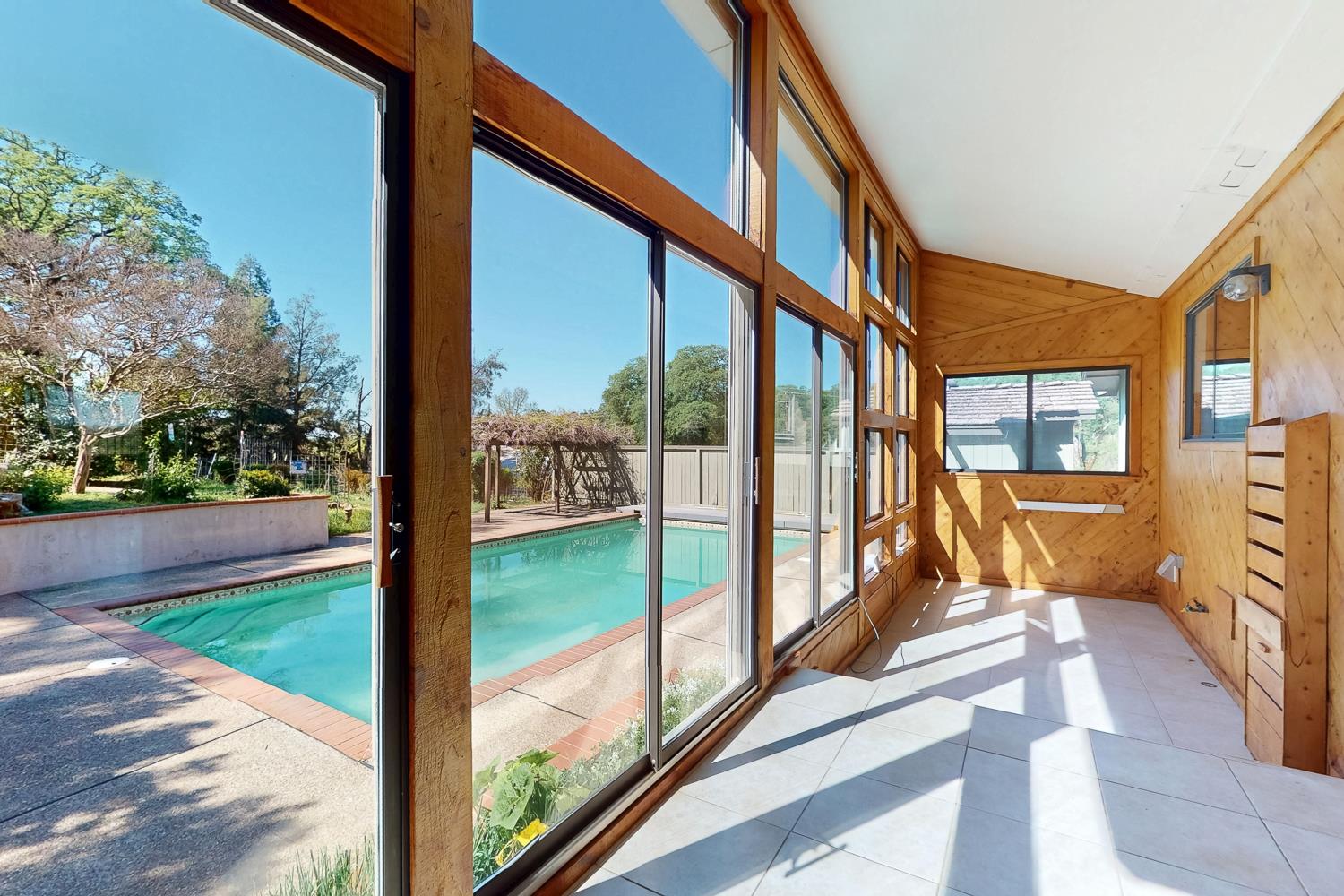 22801 Hidden Ranch Road Auburn, CA 95602 - Photo 3 of 94