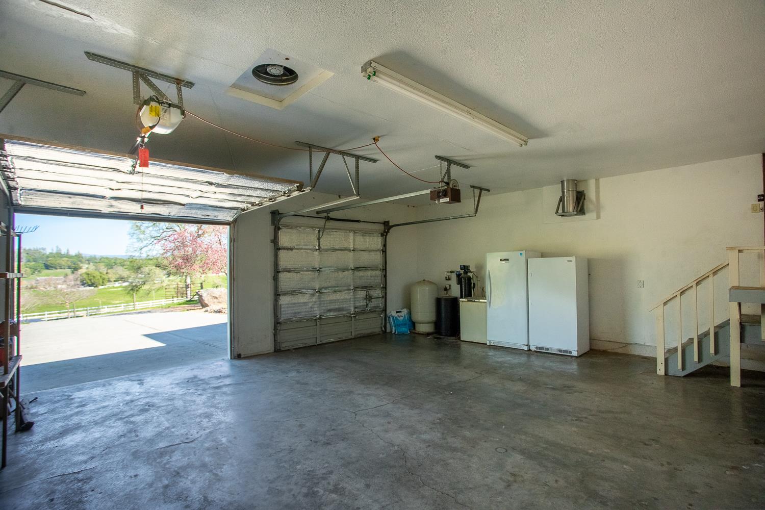 22801 Hidden Ranch Road Auburn, CA 95602 - Photo 51 of 94 Grarage