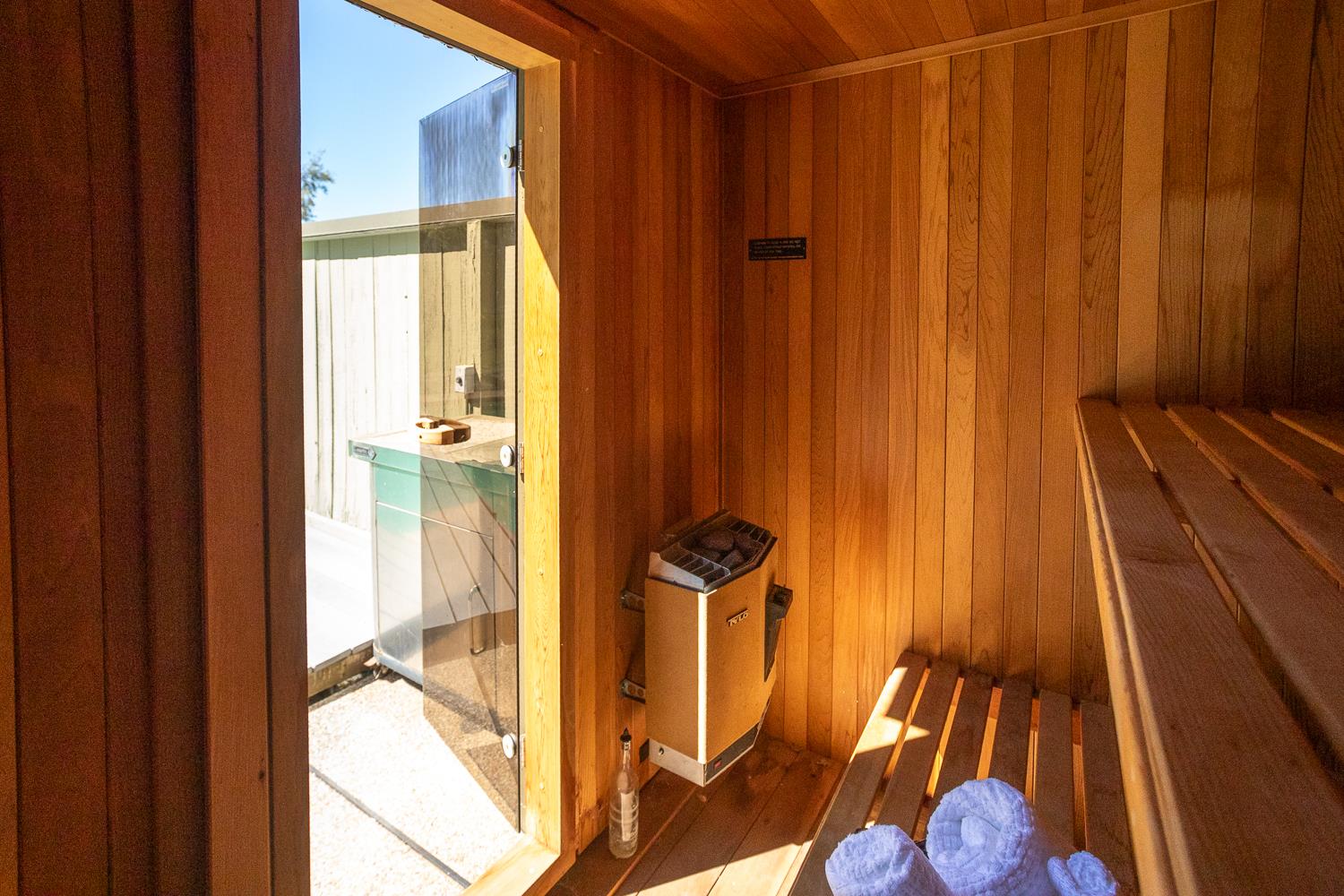 22801 Hidden Ranch Road Auburn, CA 95602 - Photo 55 of 94 Sauna