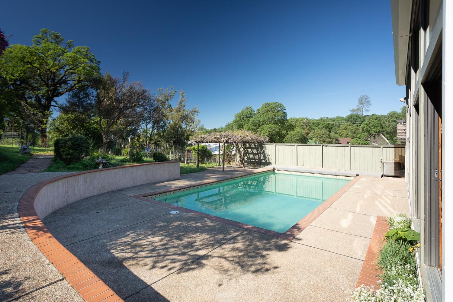 22801 Hidden Ranch Road Auburn, CA 95602 - Photo 56 of 94 a view of a backyard