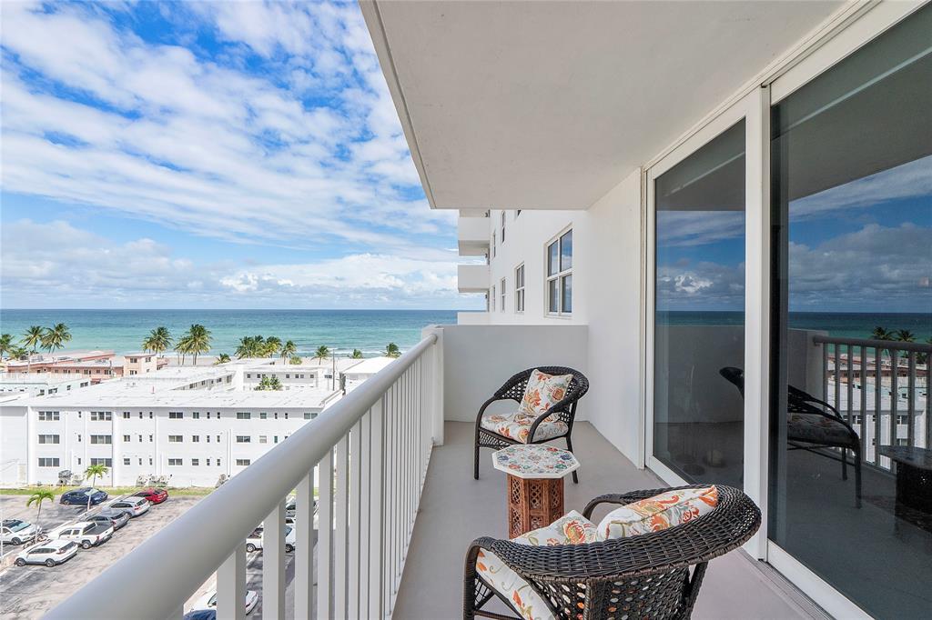 1601 South Ocean Drive, Unit 902 Hollywood, FL 33019 - Photo 29 of 40 a view of entryway and hall