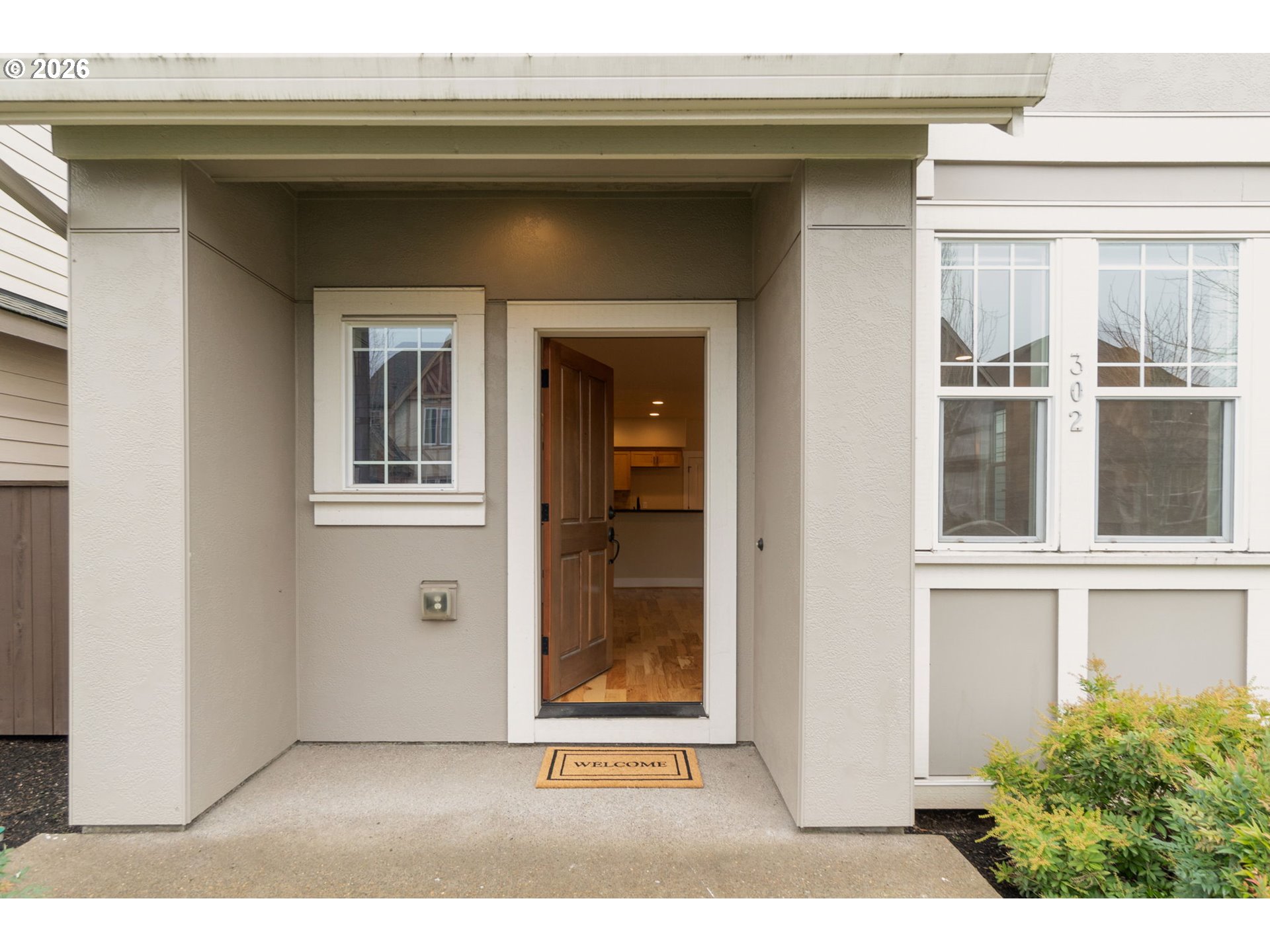 302 Southwest 203rd Terrace Beaverton, OR 97006 - Photo 2 of 26