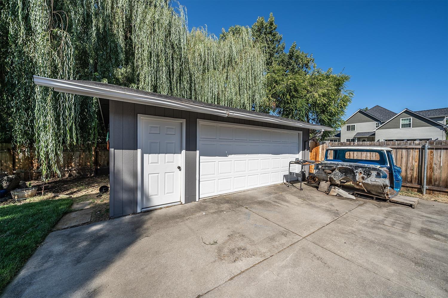 2433 Springbrook Road Medford, OR 97504 - Photo 22 of 28 Additional Photo